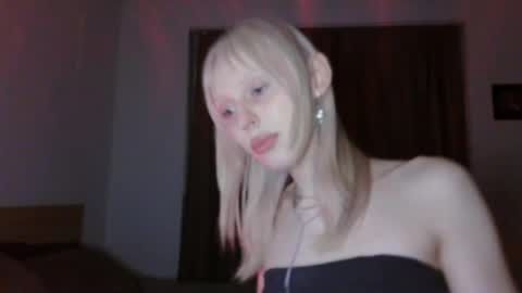 sora999999999 online show from April 2026 07:19:01 PM