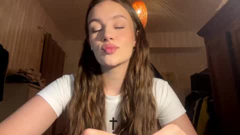 Anna online show from June 2026 07:28:01 PM