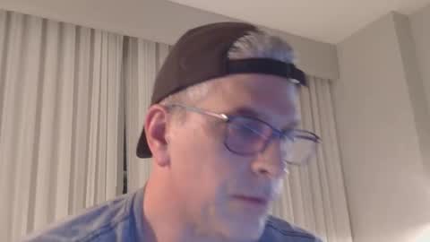 Snapshot of sorinil chatting on April 2026 01:56:01 AM sorinil online show from April 2026 01:56:01 AM