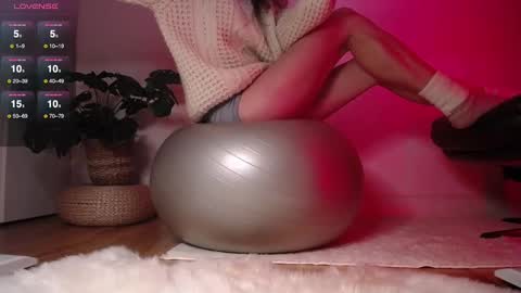 Monica online show from December 2024 12:21:02 AM