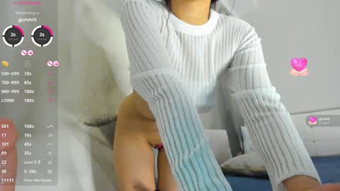 Snapshot of soul_mi chatting on December 2024 11:22:01 PM Mia online show from December 2024 11:22:01 PM