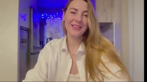 Snapshot of soulmategirl chatting on December 2024 11:41:02 AM SoulMate online show from December 2024 11:41:02 AM