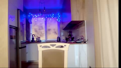 Snapshot of soulmategirl chatting on December 2024 08:45:02 AM SoulMate online show from December 2024 08:45:02 AM