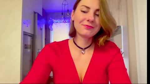 Snapshot of soulmategirl chatting on February 2025 12:36:01 PM SoulMate online show from February 2025 12:36:01 PM