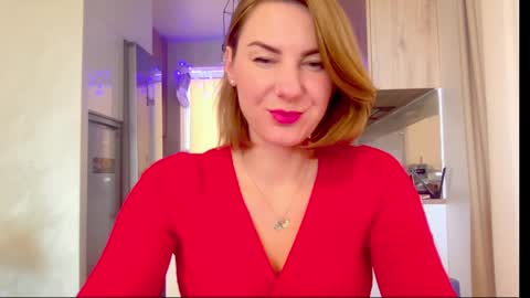 Snapshot of soulmategirl chatting on February 2025 12:36:01 PM SoulMate online show from February 2025 12:36:01 PM