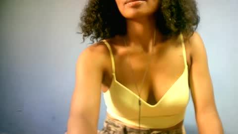sourayaa online show from April 2026 12:39:01 PM
