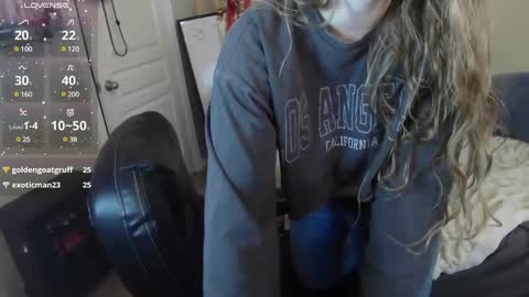 Bunnydathug online show from December 2024 02:57:01 PM