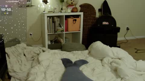 Bunnydathug online show from October 2025 10:02:02 AM