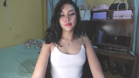 Snapshot of soy_miauhg chatting on January 2025 04:04:02 AM Miauhg online show from January 2025 04:04:02 AM