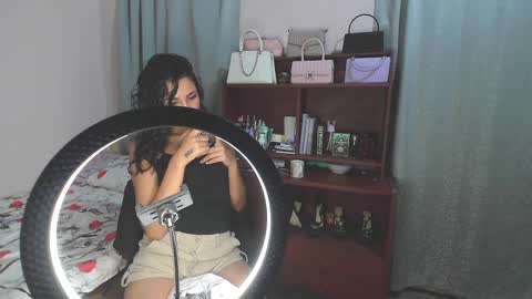 Snapshot of soy_miauhg chatting on January 2025 03:30:02 AM Miauhg online show from January 2025 03:30:02 AM