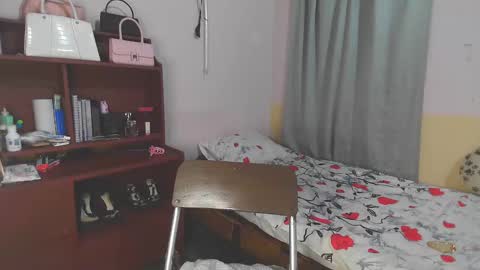 Snapshot of soy_miauhg chatting on February 2025 07:44:01 AM Miauhg online show from February 2025 07:44:01 AM