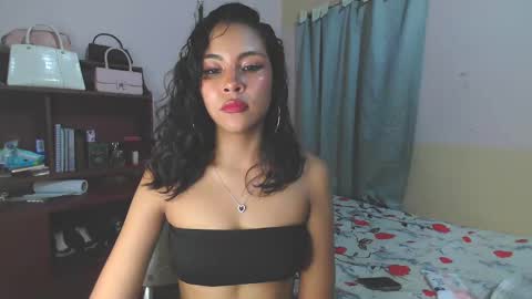 Snapshot of soy_miauhg chatting on February 2025 09:25:02 AM Miauhg online show from February 2025 09:25:02 AM