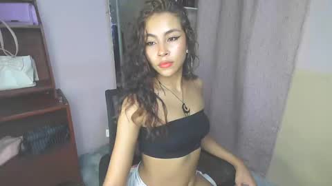 Snapshot of soy_miauhg chatting on November 2025 05:28:02 AM Miauhg online show from November 2025 05:28:02 AM