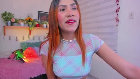 Snapshot of soy_sarah chatting on March 2025 06:57:01 AM Sarah Valentina online show from March 2025 06:57:01 AM