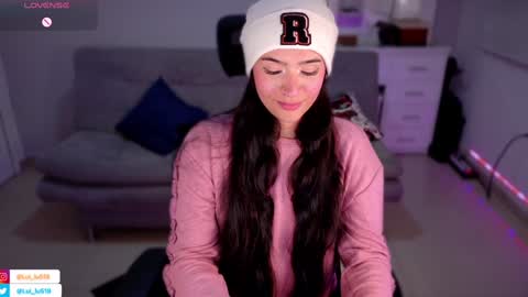 Luisa    online show from February 2025 01:11:01 AM