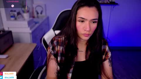 Luisa    online show from September 2025 09:20:02 PM