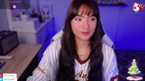 Luisa    online show from January 2026 08:22:02 PM