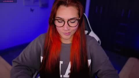 Luisa    online show from April 2026 08:48:01 PM