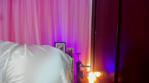      25  online show from February 2025 12:06:02 AM