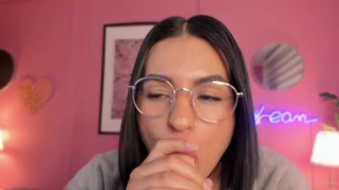 Aleja online show from January 2025 10:49:01 AM