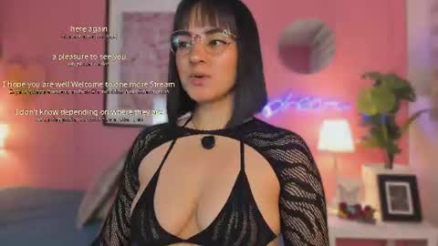 Snapshot of soysaraa_ chatting on June 2026 04:48:01 AM Aleja online show from June 2026 04:48:01 AM