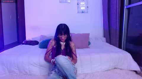 Snapshot of soysilvanna_ chatting on June 2026 03:00:01 AM online show from June 2026 03:00:01 AM