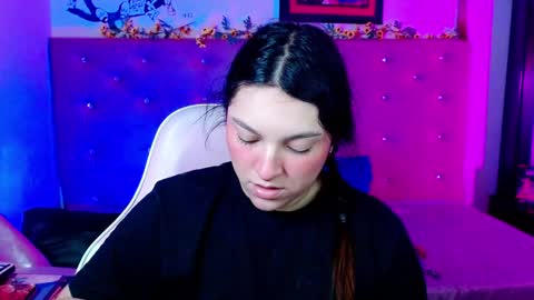 Y U K Y online show from December 2024 02:19:02 AM