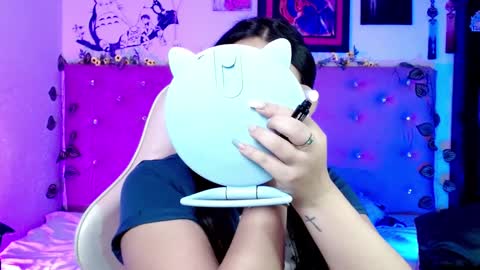 Y U K Y online show from February 2025 02:06:02 AM