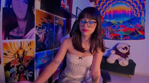 Val online show from January 2025 12:33:01 AM