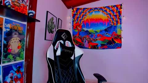 Val online show from October 2025 01:03:01 AM