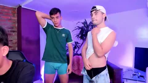 Gabo Lucas and Justin online show from October 2025 03:15:02 AM