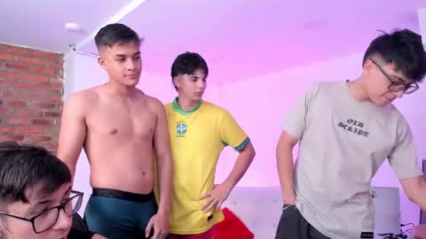 Gabo Lucas and Justin online show from June 2026 07:28:02 PM
