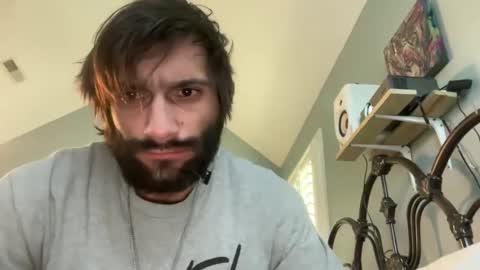 Snapshot of spacecase843 chatting on January 2025 09:51:02 PM TrndSettrz online show from January 2025 09:51:02 PM