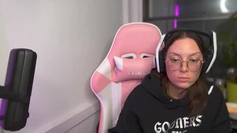 Snapshot of spacecowwhore chatting on October 2025 03:48:01 AM Spacecow Whore online show from October 2025 03:48:01 AM