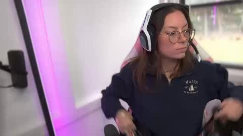 Snapshot of spacecowwhore chatting on October 2025 05:01:01 PM Spacecow Whore online show from October 2025 05:01:01 PM