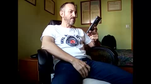 Manu  online show from April 2026 02:04:02 PM