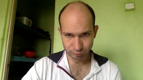 Snapshot of sparei7 chatting on November 2025 12:20:01 PM Snaiky online show from November 2025 12:20:01 PM