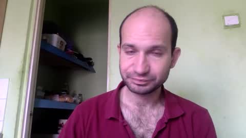 Snapshot of sparei7 chatting on December 2025 10:53:01 AM Snaiky online show from December 2025 10:53:01 AM