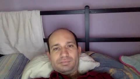 Snapshot of sparei7 chatting on December 2025 12:14:02 PM Snaiky online show from December 2025 12:14:02 PM