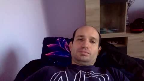 Snapshot of sparei7 chatting on December 2025 02:10:02 PM Snaiky online show from December 2025 02:10:02 PM