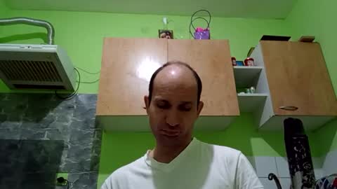 Snaiky online show from March 2026 11:42:02 PM