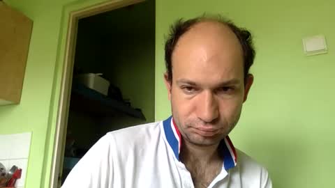 Snaiky online show from May 2026 10:21:01 AM