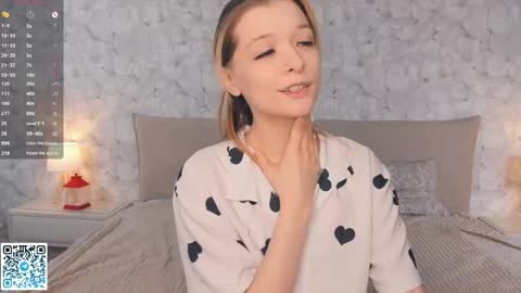 Snapshot of sparkly_k chatting on March 2026 07:12:02 AM Kate online show from March 2026 07:12:02 AM