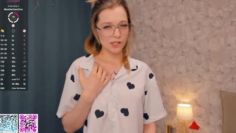 Snapshot of sparkly_k chatting on March 2026 07:47:01 AM Kate online show from March 2026 07:47:01 AM