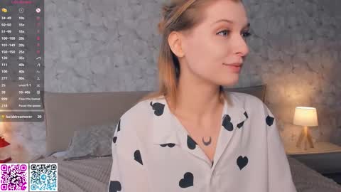 Snapshot of sparkly_k chatting on March 2026 07:19:02 AM Kate online show from March 2026 07:19:02 AM