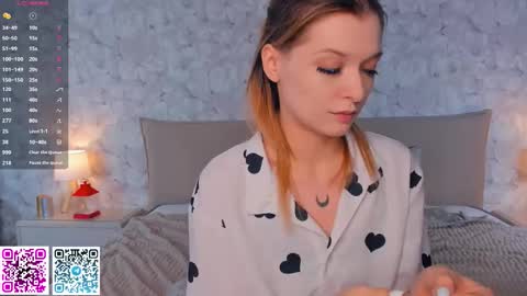 Snapshot of sparkly_k chatting on March 2026 07:08:02 AM Kate online show from March 2026 07:08:02 AM