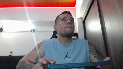 Snapshot of spartacus_cam chatting on June 2026 04:57:01 AM online show from June 2026 04:57:01 AM