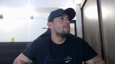 Snapshot of spartacus_cam chatting on July 2026 06:31:01 AM online show from July 2026 06:31:01 AM