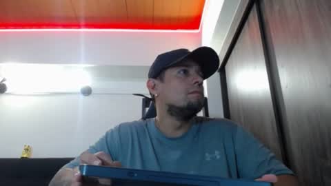 Snapshot of spartacus_cam chatting on July 2026 04:59:01 AM online show from July 2026 04:59:01 AM