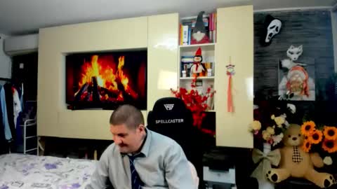 Snapshot of spartandaddy48 chatting on March 2026 07:15:01 AM Spartan online show from March 2026 07:15:01 AM